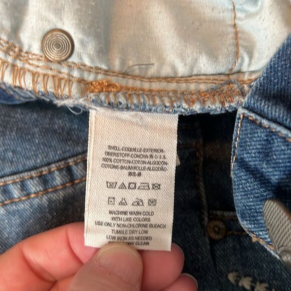 Free People Embroidered Distressed Cut Off Shorts Size 27 - Picture 4 of 6